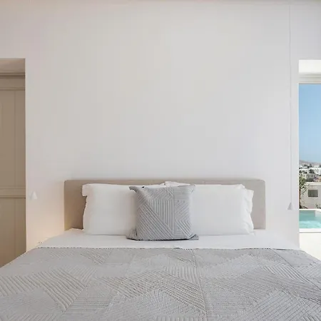 Parolea Luxury Living Hotell