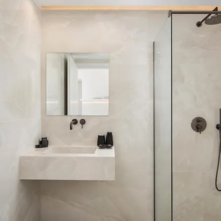 Parolea Luxury Living Hotel *