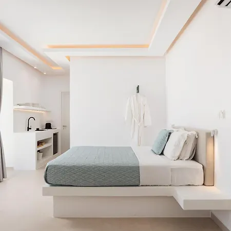 Parolea Luxury Living *